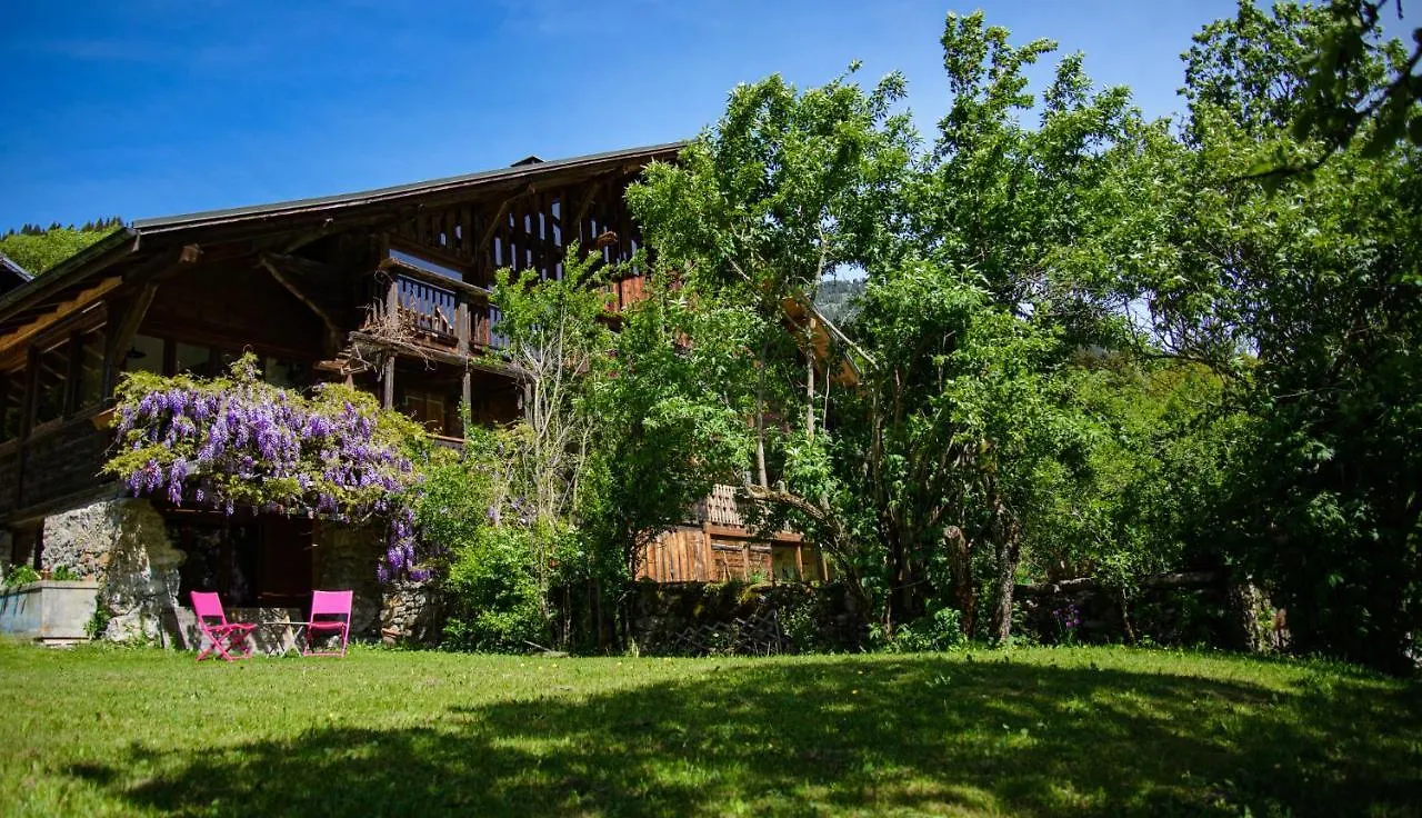 Chalet Cannelle Bed & Breakfast Chatel